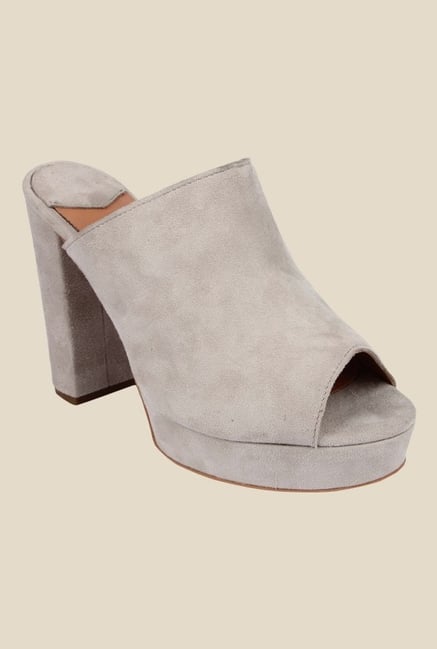 Spunk Willow Light Grey Casual Sandals Spunk Willow Light Grey Casual Sandals
