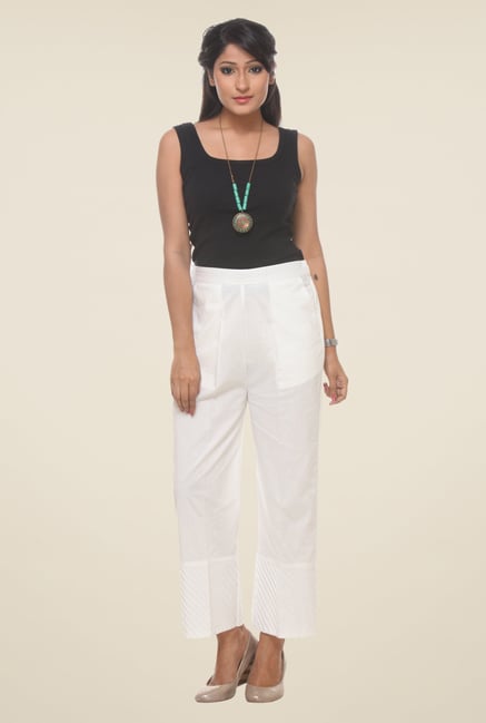 9rasa White Solid Pants 9rasa White Solid Pants