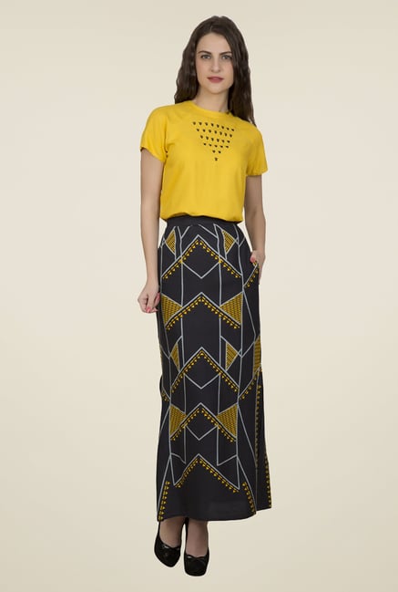 Desi Belle Black Printed Skirt Desi Belle Black Printed Skirt