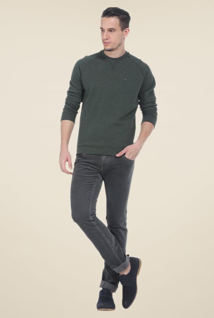 Basics Green Solid Sweatshirt Basics Green Solid Sweatshirt