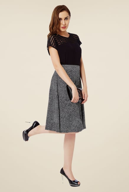 Avirate Black Printed Skirt Avirate Black Printed Skirt