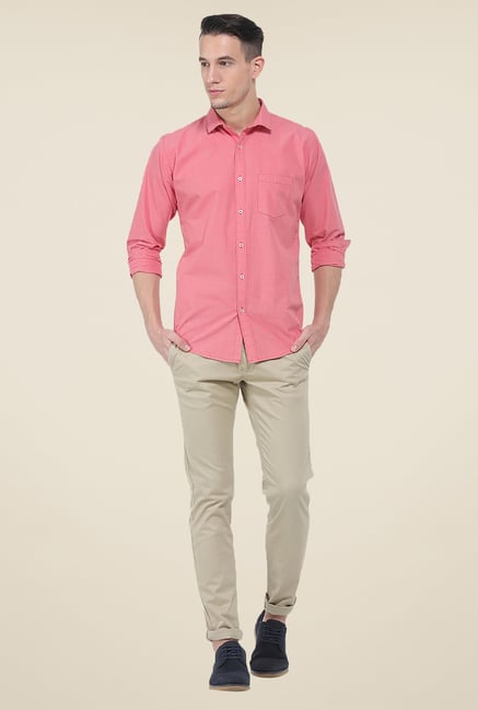 Basics Beige Solid Elastane Tapered Fit Chinos Basics Beige Solid Elastane Tapered Fit Chinos