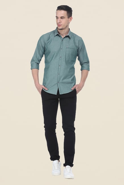 Basics Black Solid Elastane Tapered Fit Chinos Basics Black Solid Elastane Tapered Fit Chinos