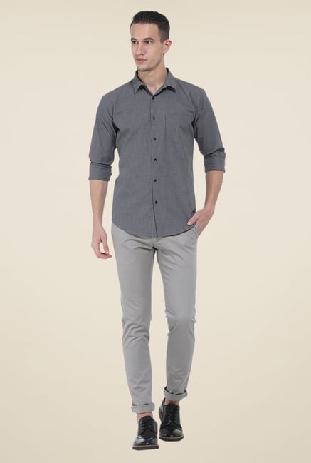 Basics Grey Solid Elastane Tapered Fit Chinos Basics Grey Solid Elastane Tapered Fit Chinos
