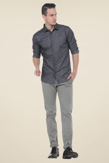 Basics Grey Solid Elastane Tapered Fit Chinos Basics Grey Solid Elastane Tapered Fit Chinos