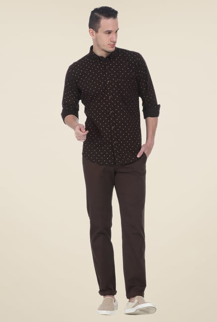 Basics Brown Solid Herringbone Chinos Basics Brown Solid Herringbone Chinos