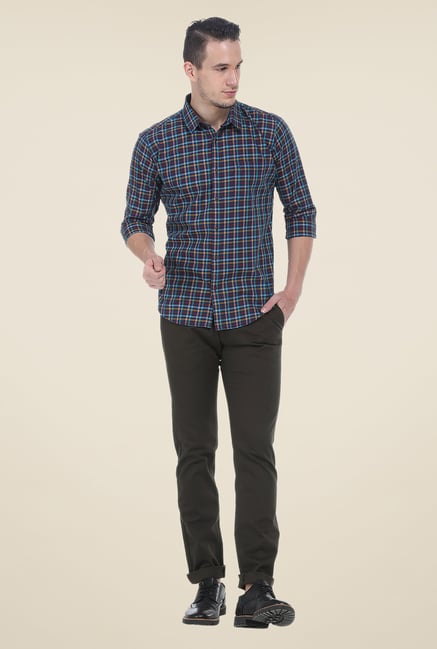Basics Olive Solid Elastane Tapered Fit Chinos Basics Olive Solid Elastane Tapered Fit Chinos