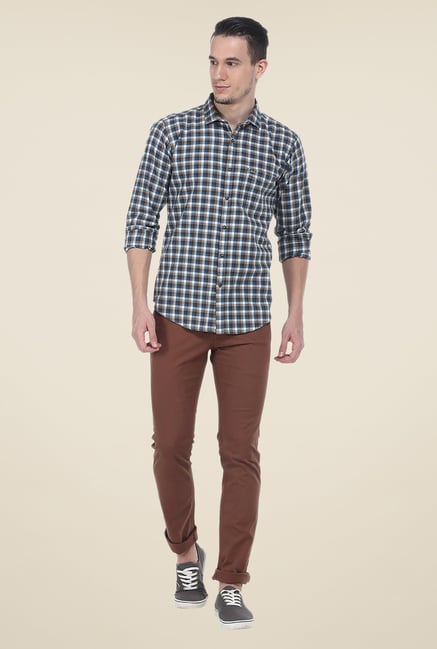 Basics Brown Herringbone Solid Skinny Fit Chinos Basics Brown Herringbone Solid Skinny Fit Chinos