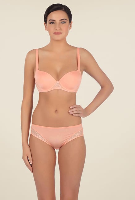 Triumph Peach Lace Seamless Bra Triumph Peach Lace Seamless Bra