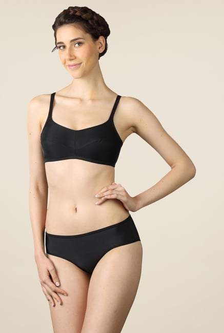 Triumph Black Solid Seamless Bra Triumph Black Solid Seamless Bra