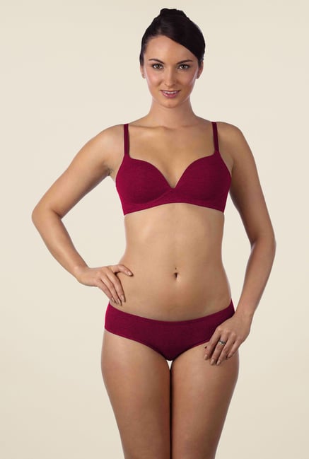 Triumph Maroon Solid Seamless Bra Triumph Maroon Solid Seamless Bra
