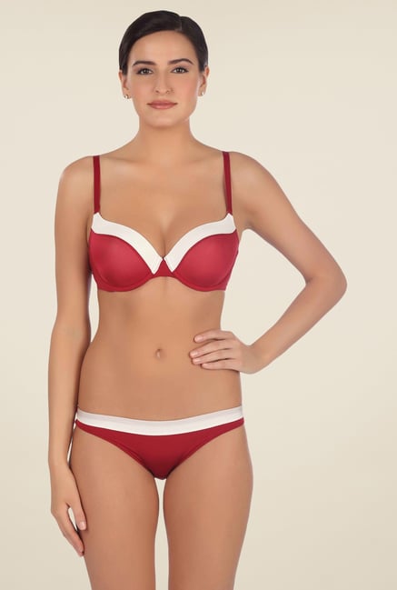 Triumph Maroon Solid Seamless Bra Triumph Maroon Solid Seamless Bra