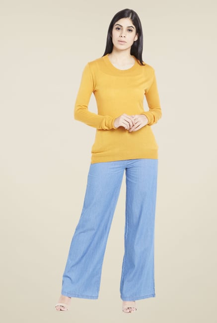 Globus Yellow Solid Pullover Globus Yellow Solid Pullover