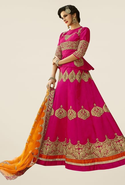 Triveni Magenta Embroidered Lehenga Set Triveni Magenta Embroidered Lehenga Set