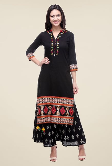 Varanga Black Embroidered Kurta Varanga Black Embroidered Kurta
