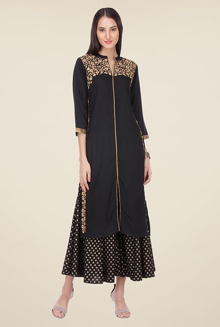 Varanga Black Embroidered Kurta Varanga Black Embroidered Kurta
