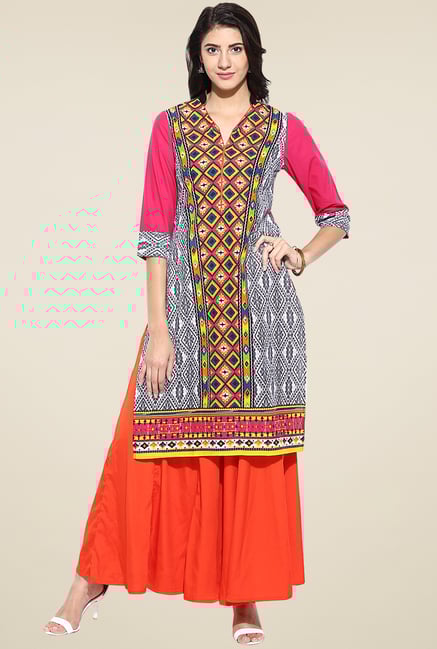 Evam Black Cotton Regular Fit Long Kurta Evam Black Cotton Regular Fit Long Kurta