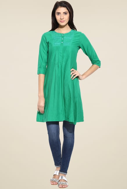 Evam Green Solid Pattern Long Kurta Evam Green Solid Pattern Long Kurta
