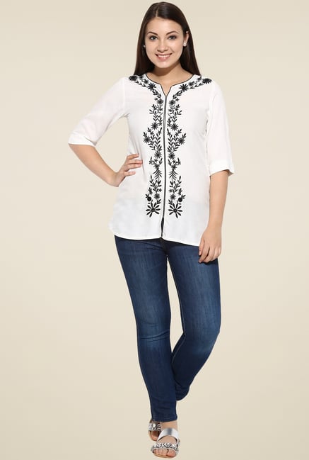 Avaana Off-White Short Kurta Avaana Off-White Short Kurta