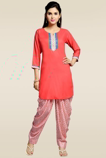 Zola Red Rayon Kurta with Patiyala Zola Red Rayon Kurta with Patiyala