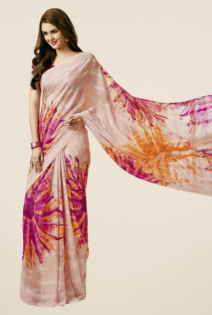 Triveni Peach Printed Faux Georgette Saree Triveni Peach Printed Faux Georgette Saree