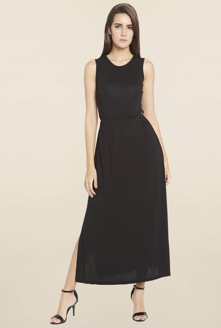 Globus Black Solid Dress Globus Black Solid Dress