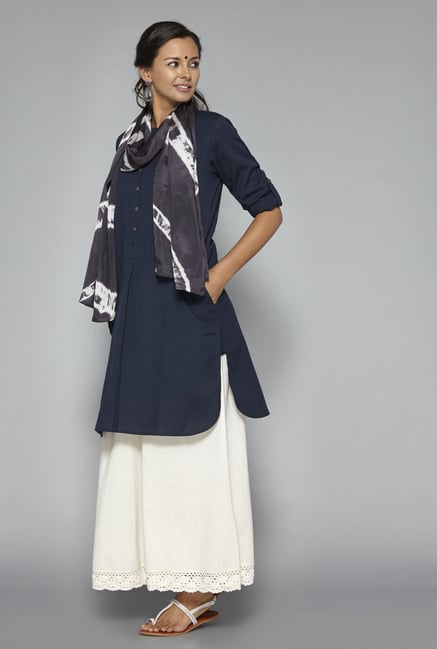 Okhai Grey Marble Sky Naturally Dyed Silk Stole Okhai Grey Marble Sky Naturally Dyed Silk Stole