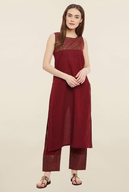 9rasa Maroon Printed Kurta 9rasa Maroon Printed Kurta