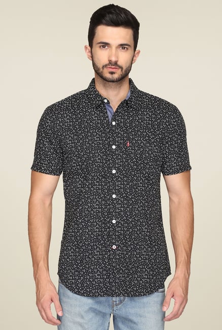 Levi's Black Half Sleeves Shirt Levi's Black Half Sleeves Shirt