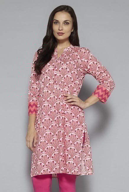 Utsa by Westside Pink Pure Cotton Floral Print Kurta Utsa by Westside Pink Pure Cotton Floral Print Kurta