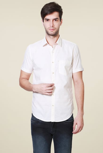 Peter England White Half Sleeves Shirt Peter England White Half Sleeves Shirt