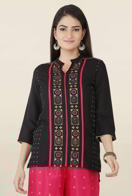 W Black Printed Top W Black Printed Top