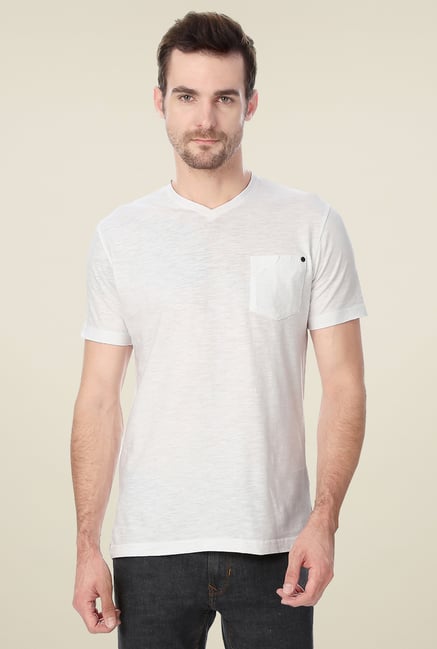 Peter England Off-White V-Neck Cotton T-Shirt Peter England Off-White V-Neck Cotton T-Shirt