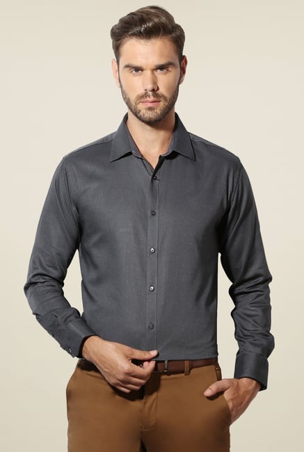 Van Heusen Dark Grey Full Sleeves Cotton Shirt Van Heusen Dark Grey Full Sleeves Cotton Shirt