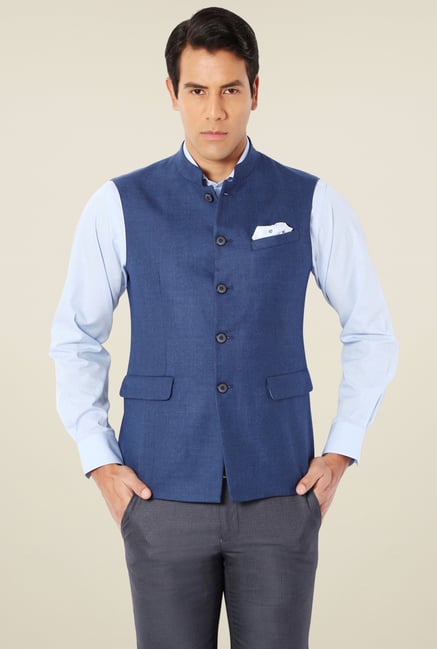 Van Heusen Blue Sleeveless Jacket Van Heusen Blue Sleeveless Jacket