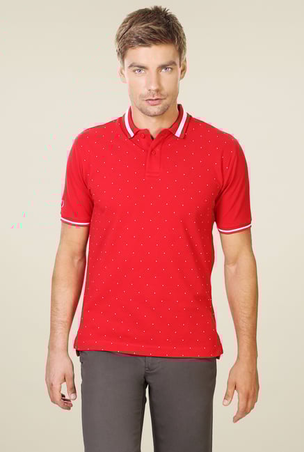 Van Heusen Red Regular Fit Cotton T-Shirt Van Heusen Red Regular Fit Cotton T-Shirt