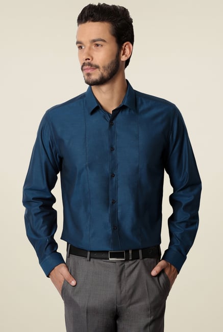 Van Heusen Teal Blue Full Sleeves Cotton Shirt Van Heusen Teal Blue Full Sleeves Cotton Shirt