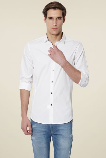 Van Heusen White Full Sleeves Ultra Slim Fit Shirt Van Heusen White Full Sleeves Ultra Slim Fit Shirt
