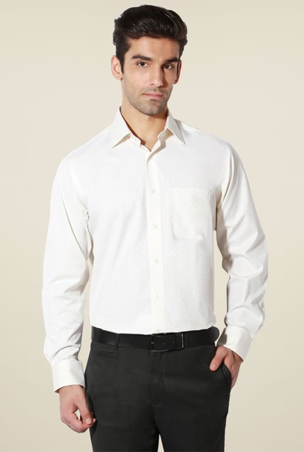 Van Heusen Cream Full Sleeves Comfort Fit Shirt Van Heusen Cream Full Sleeves Comfort Fit Shirt