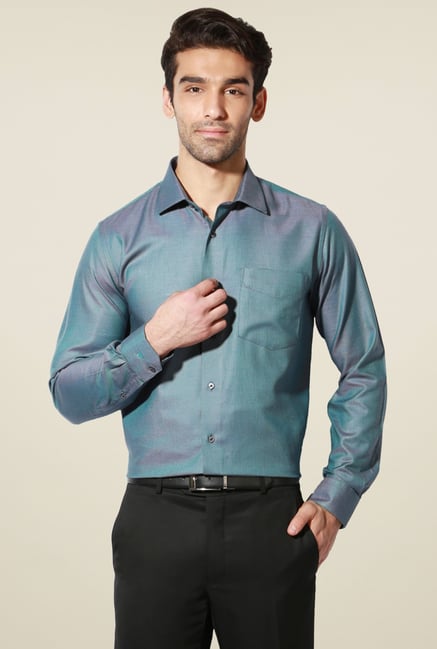 Van Heusen Green Full Sleeves Cotton Shirt Van Heusen Green Full Sleeves Cotton Shirt