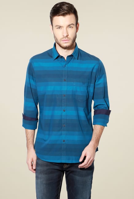 Van Heusen Blue Striped Cotton Full Sleeves Shirt Van Heusen Blue Striped Cotton Full Sleeves Shirt