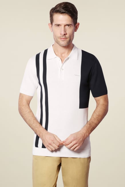Van Heusen White Half Sleeves Cotton T-Shirt Van Heusen White Half Sleeves Cotton T-Shirt