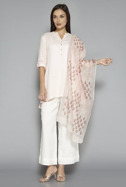 Zuba by Westside Red & Off White Floral Print Dupatta Zuba by Westside Red & Off White Floral Print Dupatta
