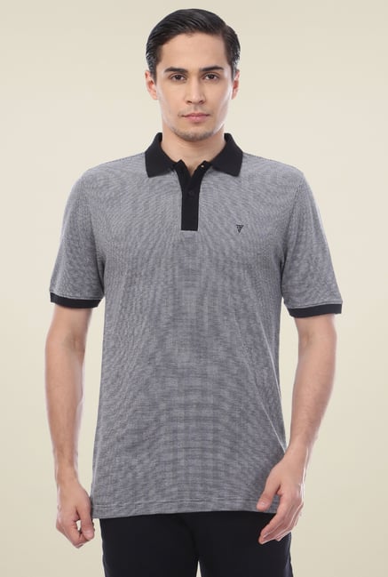 Van Heusen Black Half Sleeves Polo T-Shirt Van Heusen Black Half Sleeves Polo T-Shirt