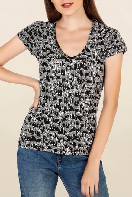 Chemistry Black Printed Top Chemistry Black Printed Top