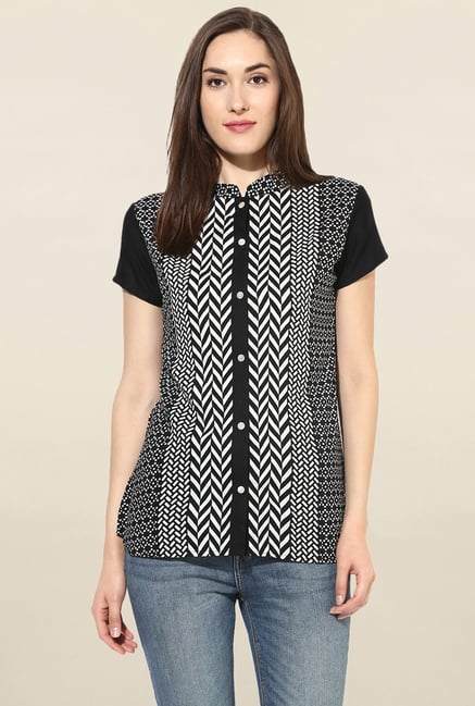 Mytri Black & White Printed Rayon Kurti Mytri Black & White Printed Rayon Kurti