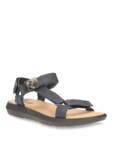 Clarks Pilton Brave Black Floater Sandals Clarks Pilton Brave Black Floater Sandals