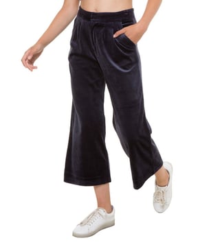 Juicy Couture Regal Velour Cropped Wide Leg Pants Juicy Couture Regal Velour Cropped Wide Leg Pants