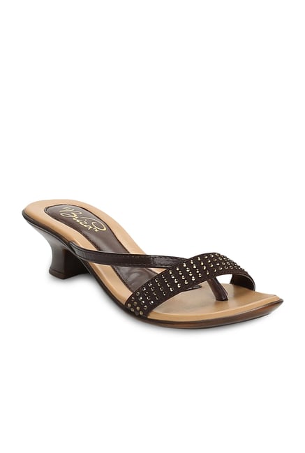 La Briza Brown Thong Sandals La Briza Brown Thong Sandals