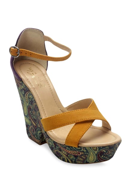 La Briza Yellow Ankle Strap Sandals La Briza Yellow Ankle Strap Sandals
